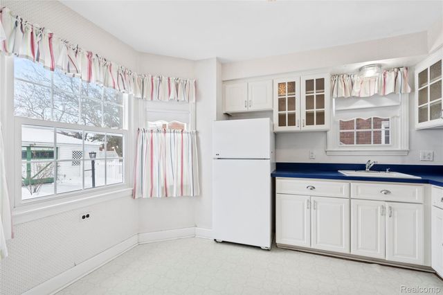 1864 22nd Street, Wyandotte, MI 48192