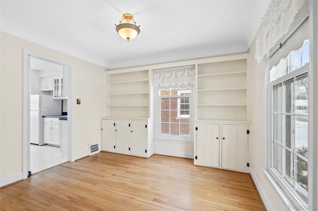 1864 22nd Street, Wyandotte, MI 48192