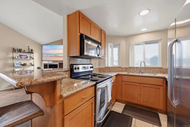 495 San Pasqual Valley Road 152, Escondido, CA 92027