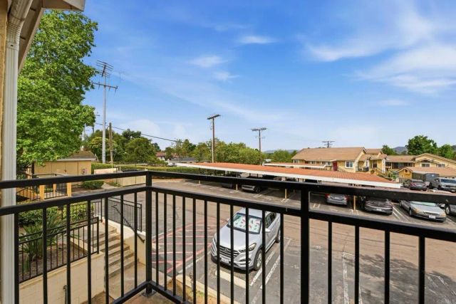 495 San Pasqual Valley Road 152, Escondido, CA 92027