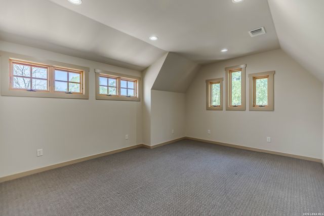 1104-B Lois St, Kerrville, TX 78028