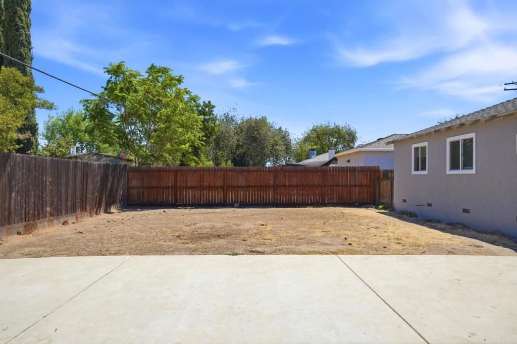 Image 27 of property listing at 1909 Evergreen Avenue, Modesto, CA 95350