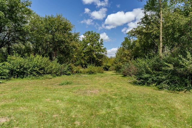 5360 Mccurry Road, Roscoe, IL 61073