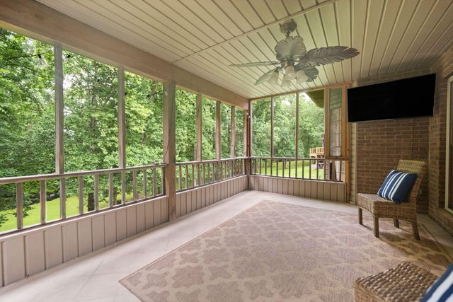 223 Sycamore Springs Drive, Somerset, KY 42503