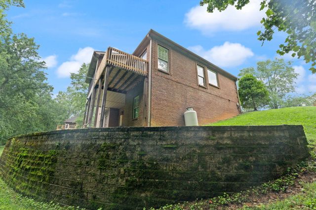 223 Sycamore Springs Drive, Somerset, KY 42503