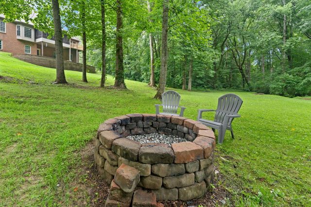 223 Sycamore Springs Drive, Somerset, KY 42503