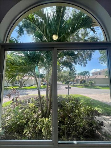 16020 SW 91st Ct, Palmetto Bay, FL 33157