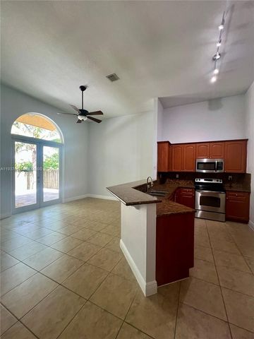 16020 SW 91st Ct, Palmetto Bay, FL 33157