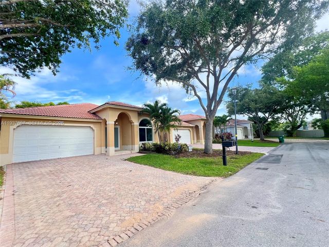 16020 SW 91st Ct, Palmetto Bay, FL 33157