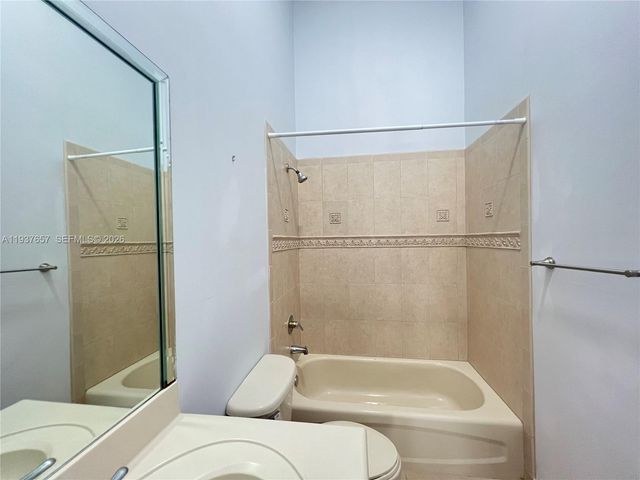 16020 SW 91st Ct, Palmetto Bay, FL 33157