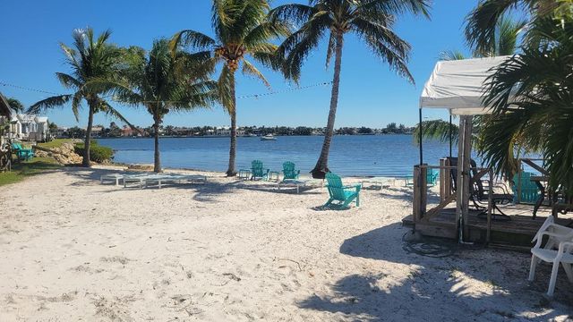 25 S Loafing Street 25, Hypoluxo, FL 33462