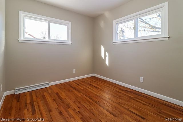 28461 Marquette Street, Garden City, MI 48135