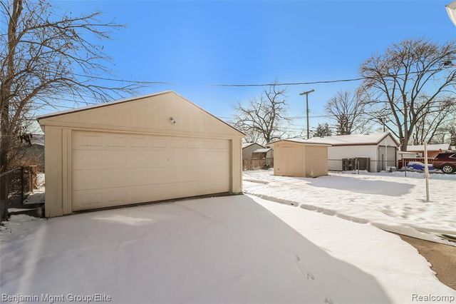 28461 Marquette Street, Garden City, MI 48135