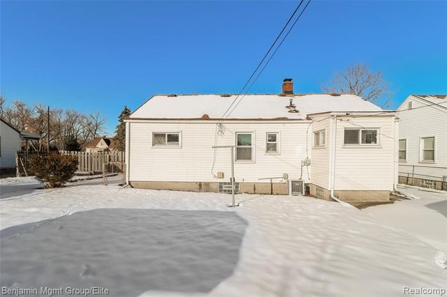 28461 Marquette Street, Garden City, MI 48135