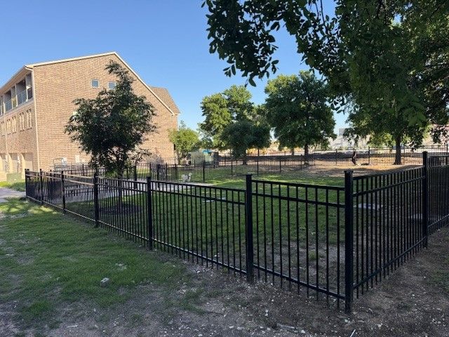 305 Blackthorne Drive, Plano, TX 75074