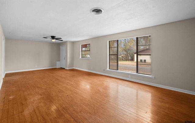 1522 N Ross, Tyler, TX 75702
