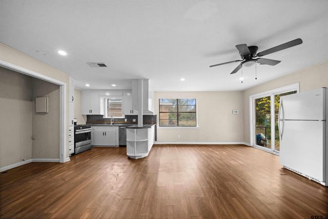 1522 N Ross, Tyler, TX 75702
