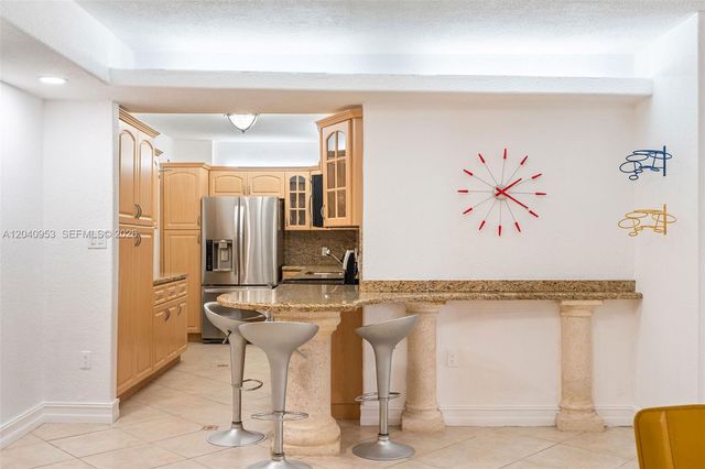 10185 Collins Avenue 521, Bal Harbour, FL 33154