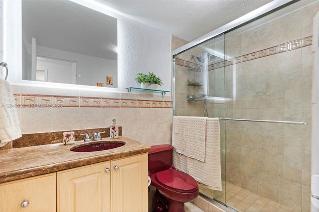 10185 Collins Avenue 521, Bal Harbour, FL 33154