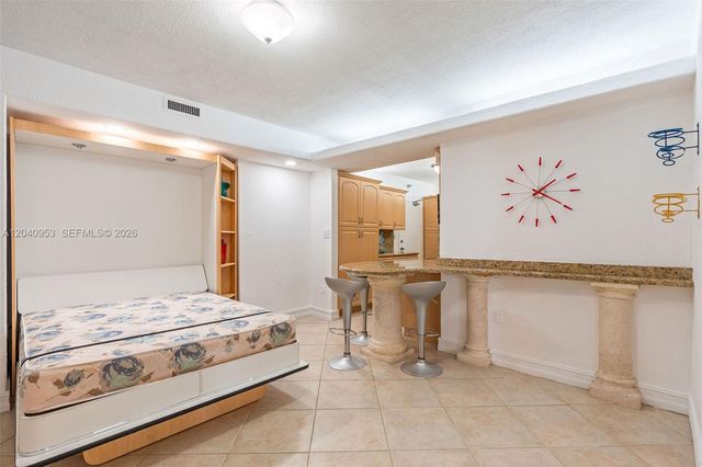 10185 Collins Avenue 521, Bal Harbour, FL 33154