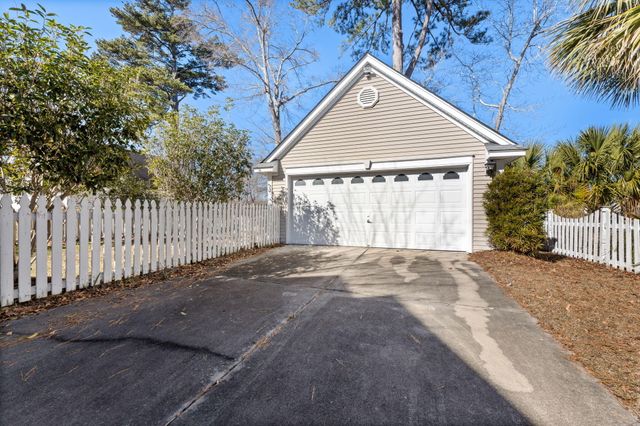 51 Regency Oaks Drive, Summerville, SC 29485