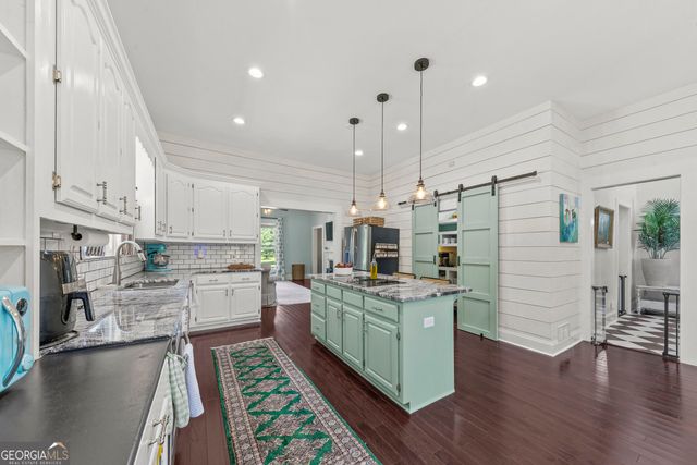 2852 Dixie Road, Covington, GA 30014