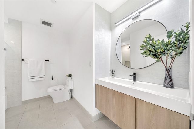 100 Station Lndg 712, Medford, MA 02155