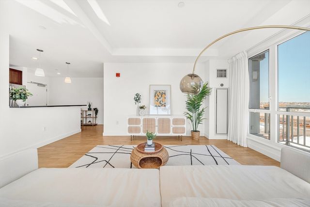 100 Station Lndg 712, Medford, MA 02155