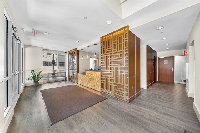 100 Station Lndg 712, Medford, MA 02155