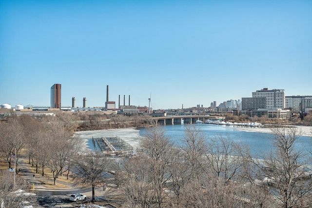 100 Station Lndg 712, Medford, MA 02155