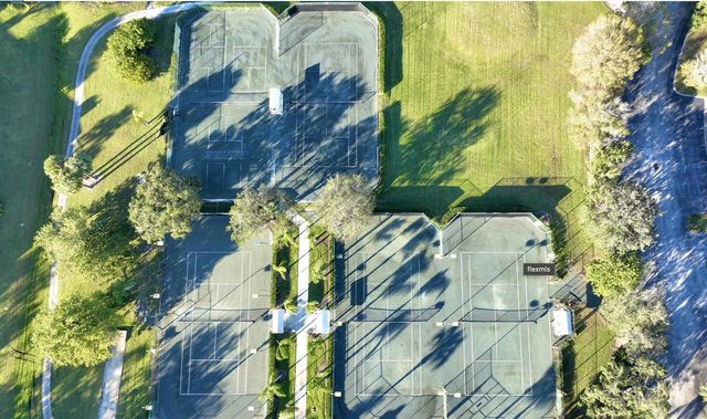 9460 Meadowood Drive 202, Fort Pierce, FL 34951