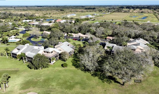 9460 Meadowood Drive 202, Fort Pierce, FL 34951