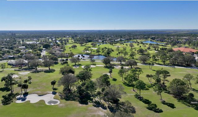 9460 Meadowood Drive 202, Fort Pierce, FL 34951