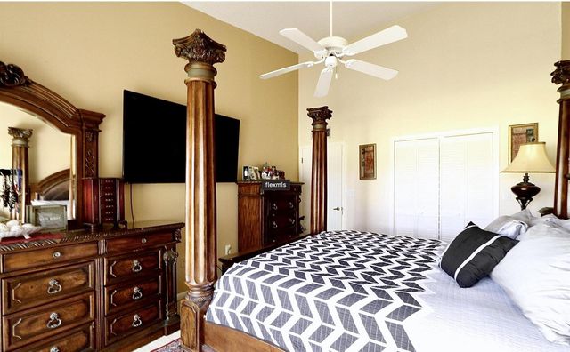 9460 Meadowood Drive 202, Fort Pierce, FL 34951