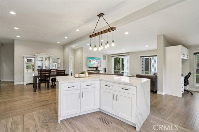 18320 Ingomar Street, Reseda (los Angeles), CA 91335