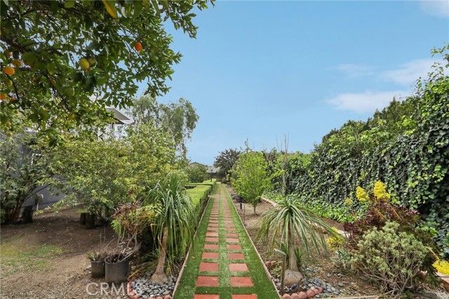 18320 Ingomar Street, Reseda (los Angeles), CA 91335