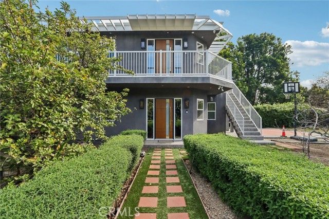 18320 Ingomar Street, Reseda (los Angeles), CA 91335