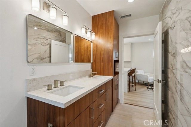 18320 Ingomar Street, Reseda (los Angeles), CA 91335