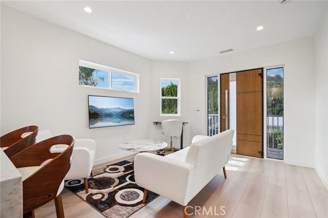 18320 Ingomar Street, Reseda (los Angeles), CA 91335