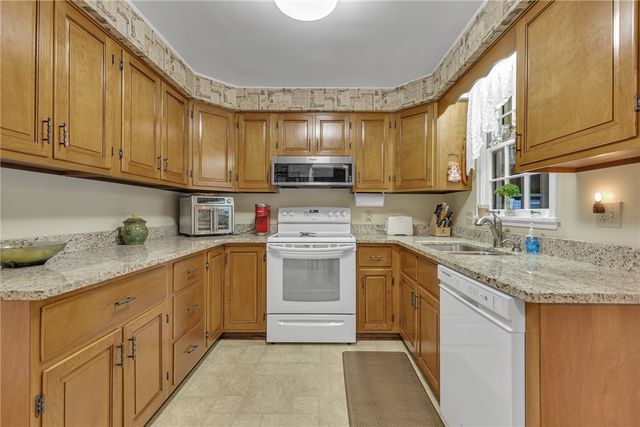 1275 Park Pl, Beaver, PA 15009