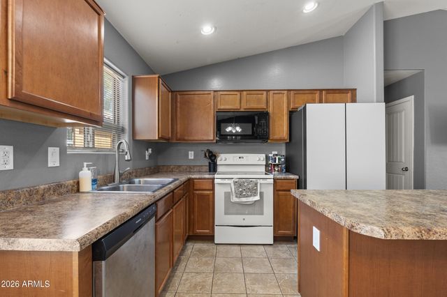 40442 W THORNBERRY Lane, Maricopa, AZ 85138