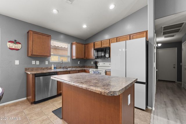 40442 W THORNBERRY Lane, Maricopa, AZ 85138