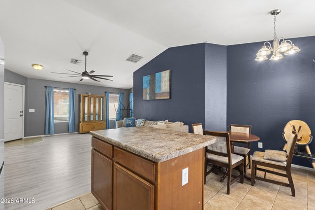 40442 W THORNBERRY Lane, Maricopa, AZ 85138