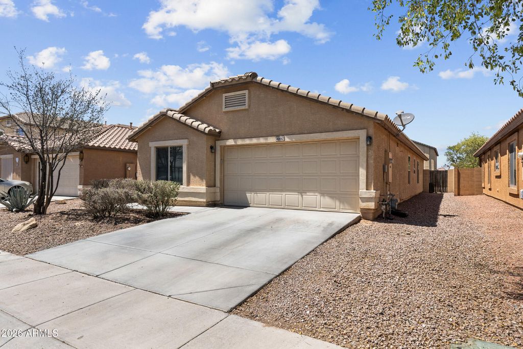 40442 W THORNBERRY Lane, Maricopa, AZ 85138