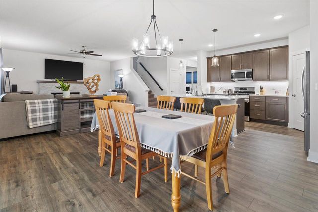 914 Foxwalk DRIVE, Waterford, WI 53185