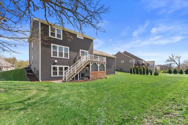 914 Foxwalk DRIVE, Waterford, WI 53185