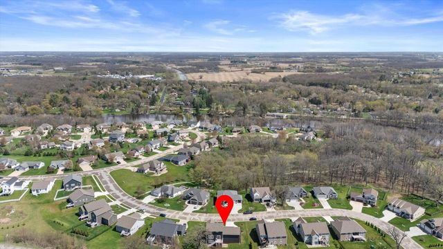 914 Foxwalk DRIVE, Waterford, WI 53185