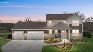 914 Foxwalk DRIVE, Waterford, WI 53185