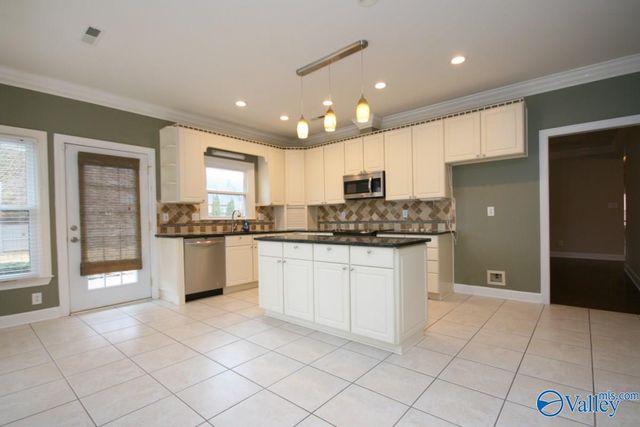 2654 Quarter Lane, Owens Cross Roads, AL 35763