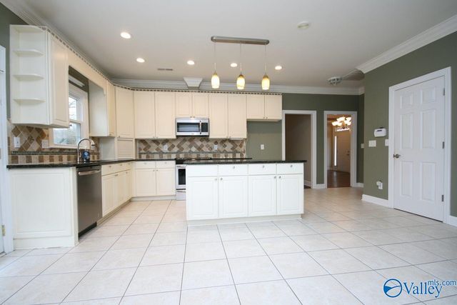 2654 Quarter Lane, Owens Cross Roads, AL 35763